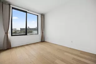22-18 Jackson Ave, New York City, NY 11101 - Photo 8