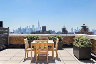 161 W 16th St, New York, NY 10011 - Photo 10