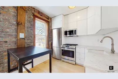 467 Pacific Street #18, New York City, NY 11217 - Photo 2