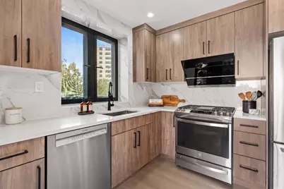 1546 Broadway #3-B, New York City, NY 11221 - Photo 2