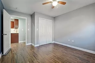 31-23 Crescent St, Astoria, NY 11106 - Photo 6