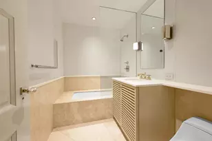 15 Union Square W, New York, NY 10003 - Photo 14