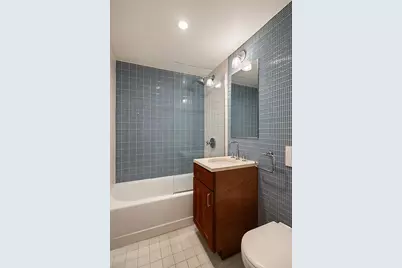 105 E 19th Street #GARDEN, New York, NY 10003 - Photo 8