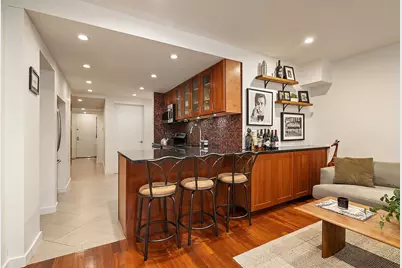 105 E 19th Street #GARDEN, New York, NY 10003 - Photo 4