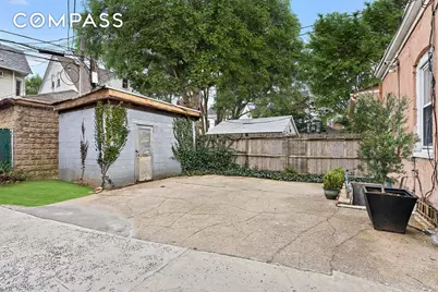 825 E 21st Street, Brooklyn, NY 11210 - Photo 18