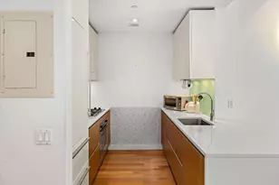 555 W 59th St, New York City, NY 10019 - Photo 4