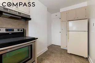 20-29 28th St, New York City, NY 11105 - Photo 10