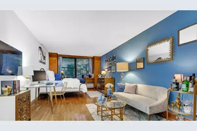 212 E 77th Street #2B, New York City, NY 10075 - Photo 1