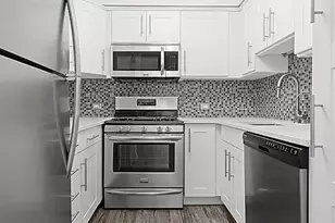 311 E 38th St, New York, NY 10016 - Photo 6