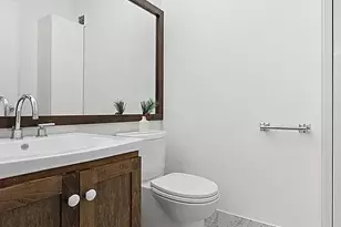 311 E 38th St, New York, NY 10016 - Photo 8