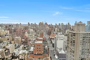190 E 72nd St, New York City, NY 10021 - Photo 12