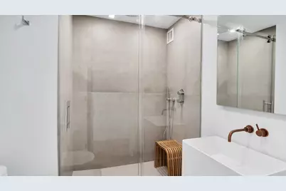 190 E 72nd Street #33AB, New York City, NY 10021 - Photo 4