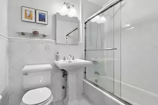 605 E 82nd St, New York City, NY 10028 - Photo 6