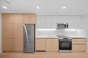 107 Schaefer St, New York City, NY 11207 - Photo 10