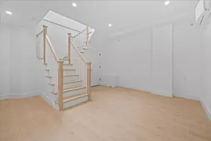 107 Schaefer St, New York City, NY 11207 - Photo 4