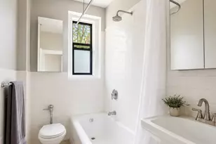 870 W 181st St, New York City, NY 10033 - Photo 8