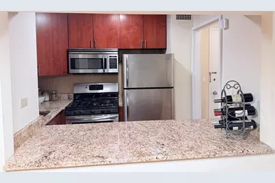 135 Ocean Parkway #6H, New York City, NY 11218 - Photo 6