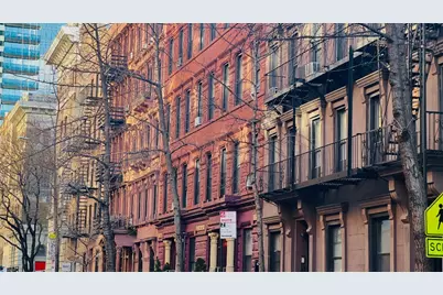 356 W 48th Street #GardenA, New York City, NY 10036 - Photo 20