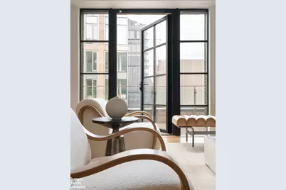 517 W 29th Street #PHC, New York City, NY 10001 - Photo 1