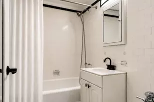 350 W 57th St, New York City, NY 10019 - Photo 10