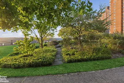 180 Cabrini Boulevard #118, New York City, NY 10033 - Photo 34