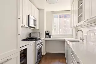 200 E 94th St, New York City, NY 10128 - Photo 8