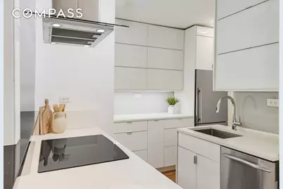 330 E 70th Street #4F, New York, NY 10021 - Photo 6