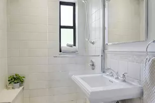 330 E 70th St, New York, NY 10021 - Photo 10
