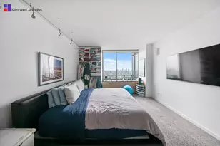 101 W 67th St, New York City, NY 10023 - Photo 6