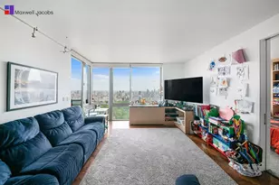 101 W 67th St, New York City, NY 10023 - Photo 2