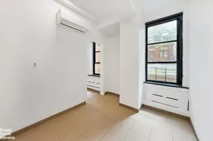 235 E 22nd St, New York City, NY 10010 - Photo 12