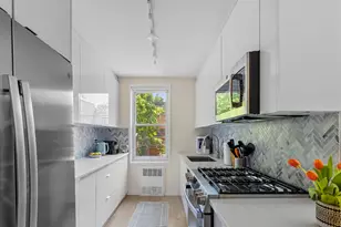820 Ocean Pkwy, New York City, NY 11230 - Photo 8
