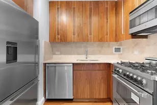 290 3rd Ave, New York, NY 10010 - Photo 4