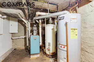 59-45 Woodbine St, New York City, NY 11385 - Photo 10