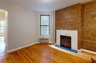 166 W 83rd St, New York City, NY 10024 - Photo 2