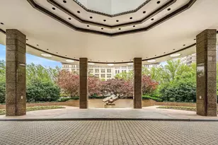 330 E 38th St, New York City, NY 10016 - Photo 16
