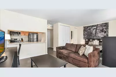393 W 49th Street #5Y, New York, NY 10019 - Photo 4