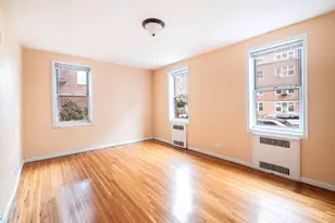 65-74 Saunders St, New York City, NY 11374 - Photo 4