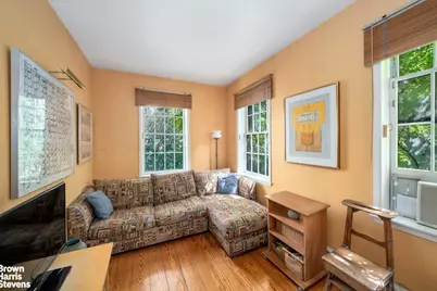 422 W 46th Street #2R, New York City, NY 10036 - Photo 8