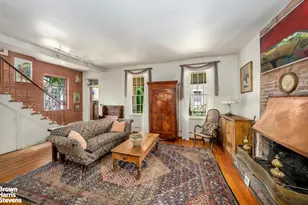 422 W 46th St, New York City, NY 10036 - Photo 4