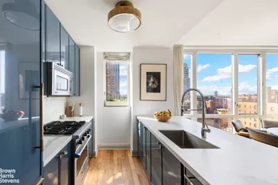200 W End Avenue #19B, New York City, NY 10023 - Photo 4