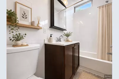 1921 Gates Avenue #2R, Ridgewood, NY 11385 - Photo 6
