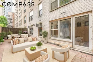 207 E 74th St, New York City, NY 10021 - Photo 2