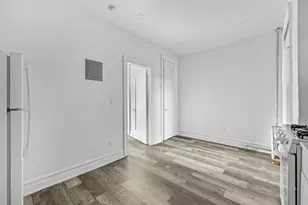 36-25 30th St, Astoria, NY 11106 - Photo 16