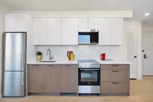 159 Boerum St, New York City, NY 11206 - Photo 4