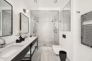 345 W Broadway, New York, NY 10013 - Photo 14