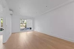 499 Van Buren St, New York City, NY 11221 - Photo 6