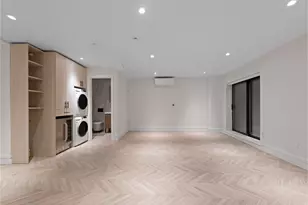 499 Van Buren St, New York City, NY 11221 - Photo 24