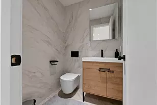 499 Van Buren St, New York City, NY 11221 - Photo 26