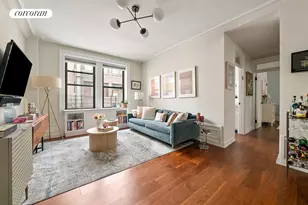 119 W 71st St, New York City, NY 10023 - Photo 4